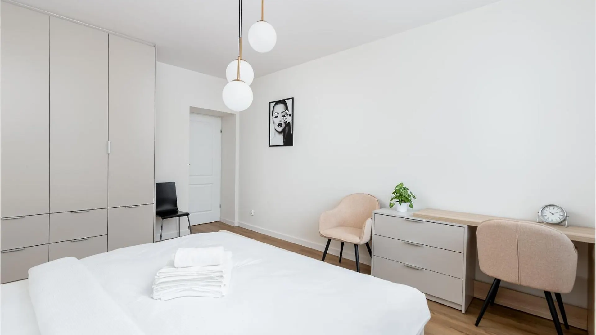 Old Town White Apartment Krakow
